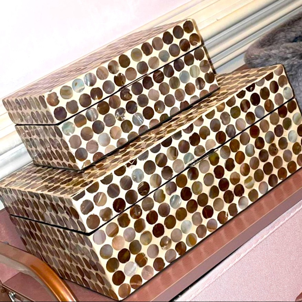 BB&B Mother of Pearl Nesting Boxes!